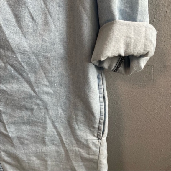 Zanzea long sleeves button down chambray shirt dress/tunic. Size medium. - Picture 3 of 5